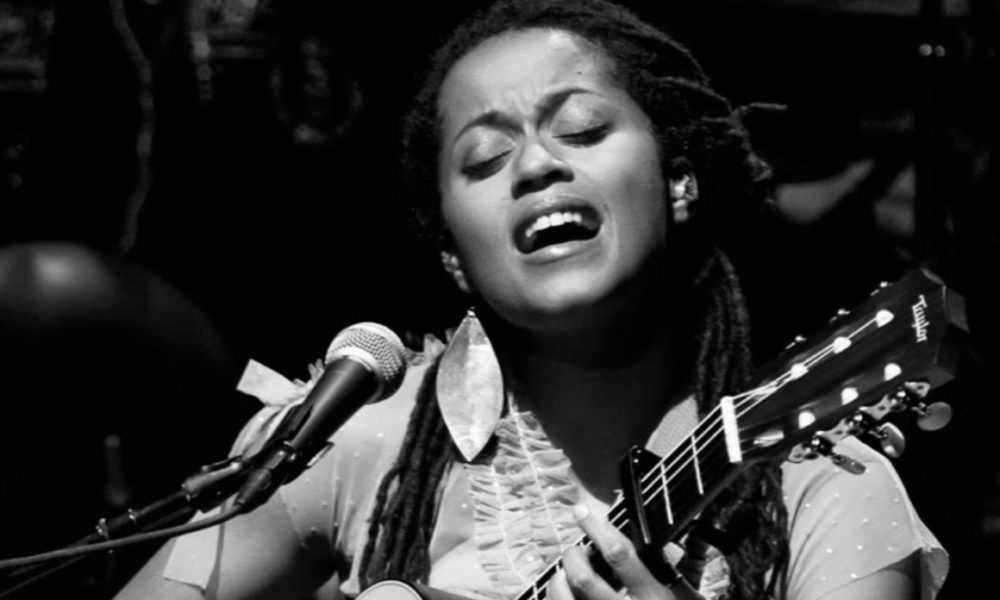Faleceu a cantora Sara Tavares