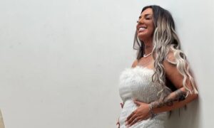 Cláudia Nayara