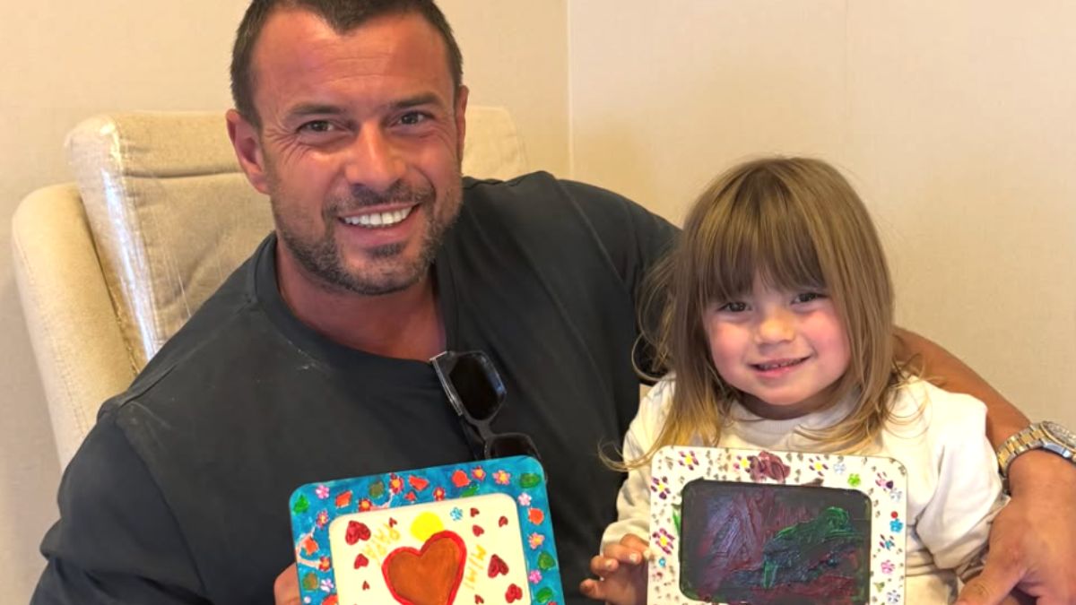 Marco Costa e a filha Maria Emília