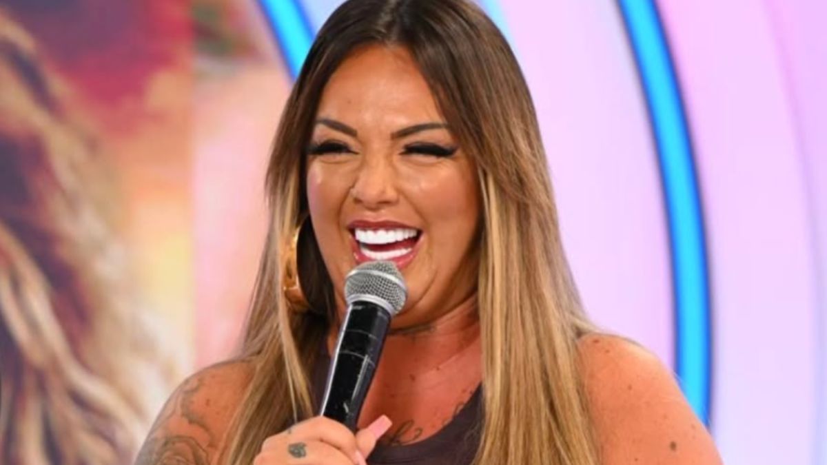 Cláudia Nayara
